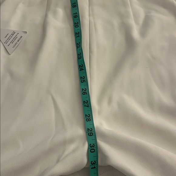 BNWT NADINE MERABI White Feathered Elissa Jumpsuit - Picture 15 of 16